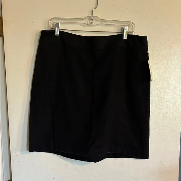 Merona Black Skirt - Simple Everyday Style - Picture 1 of 4